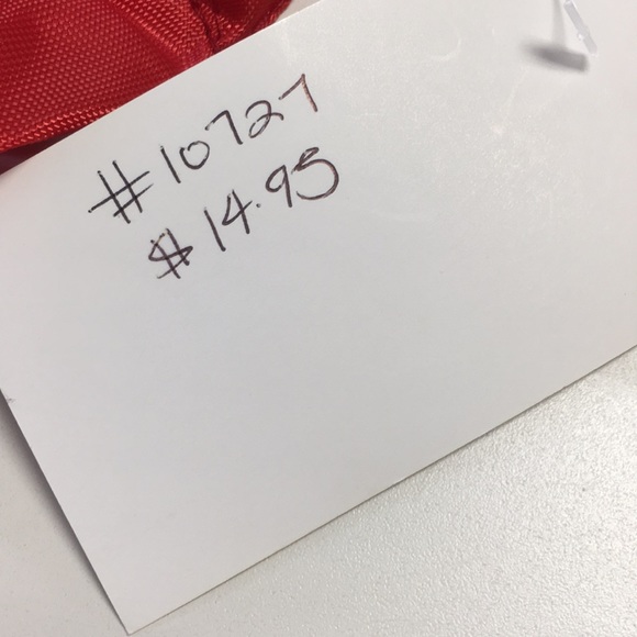 Red Fanny Pack w/ 3 zippered pouches - Picture 6 of 7